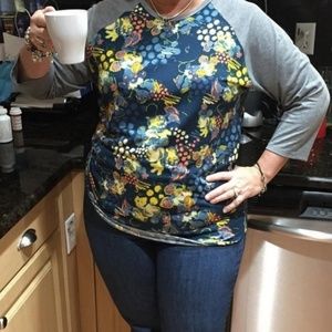 LulaRoe Minnie Mouse Disney Randy Tee